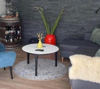 Nyistandsat Hojloftet Kaelderlejlighed Pa 70 M2 I Viborg Centrum, Med Plads Til 4 Personer Luaran gambar